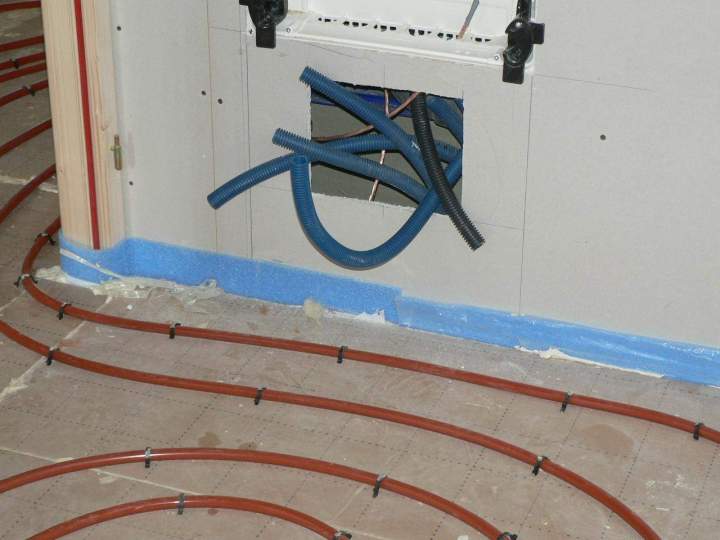 Travaux chauffage sol hydraulique Sarlat-la-Canéda