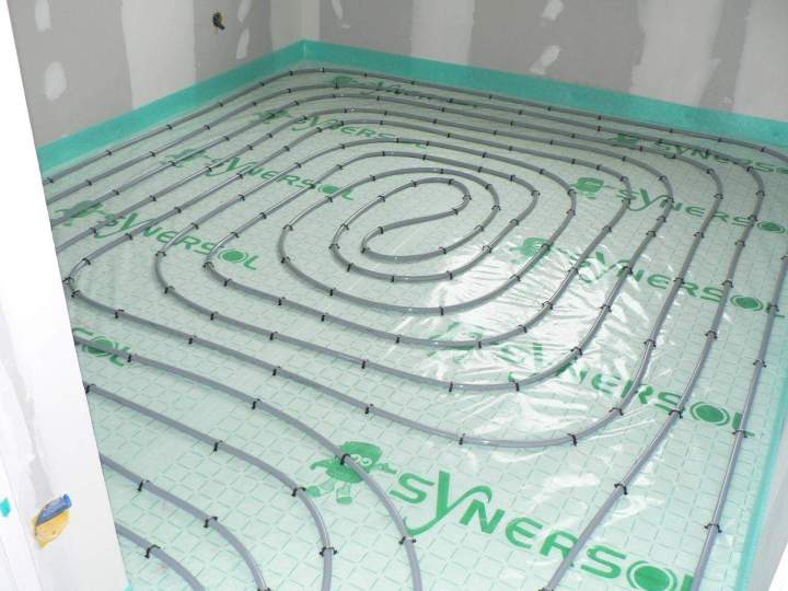 Installation plancher chauffant hydraulique maison Sarlat-la-Canéda